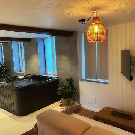 Apartament Le Bonhomique *