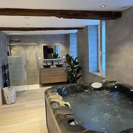 Apartament Le Bonhomique